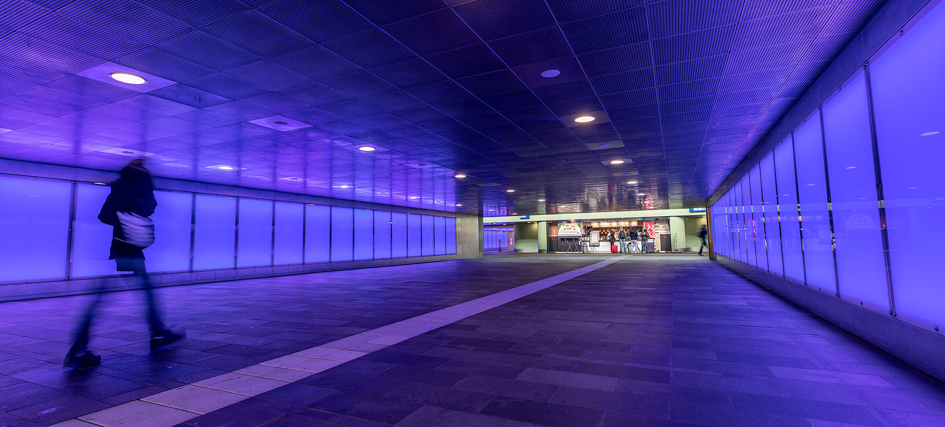Reizigerstunnel Hengelo - Blauwe maandag.jpg